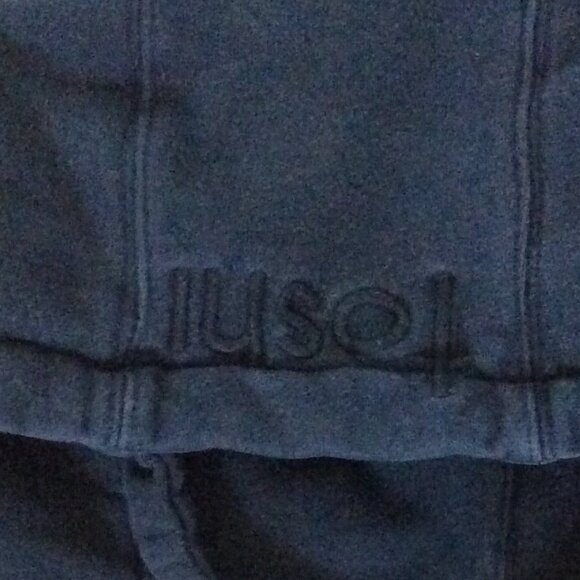 Heavyweight Streetwear Premium Black Hoodie – Size M - Picture 2 of 6